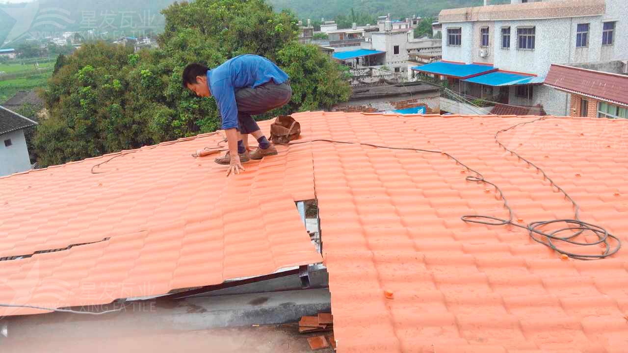 畢節屋頂鋪設安裝合成樹脂瓦時，牢牢記住這3點，就不怕屋頂出問題！